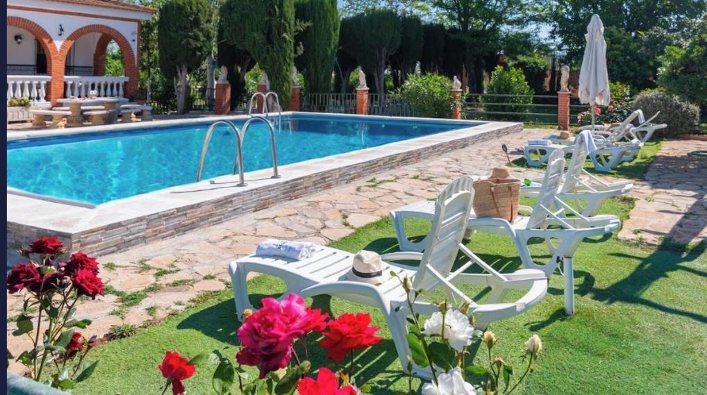 Villa Cuqui أنتيكيرا المظهر الخارجي الصورة